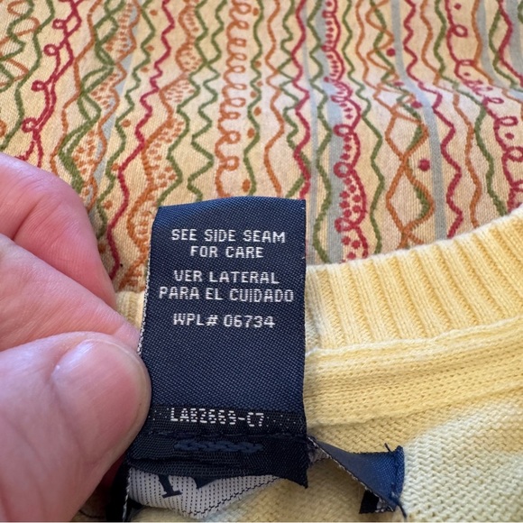 Izod Childrens Yellow and Navy V-Neck Argyle Sweater Vest Size S (4) - Picture 5 of 6